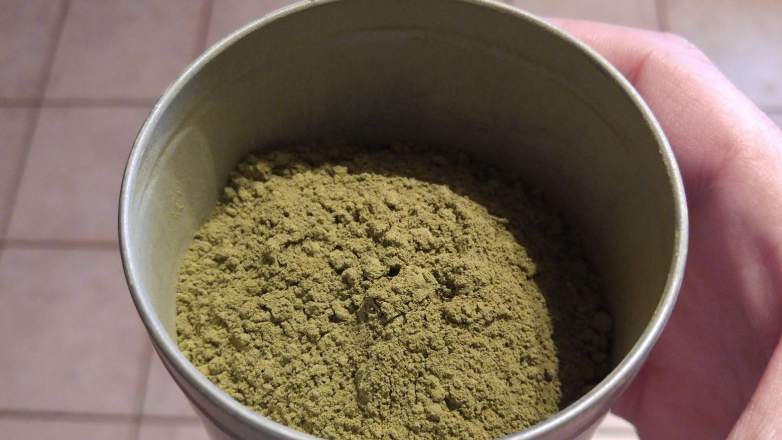 Kratom powder