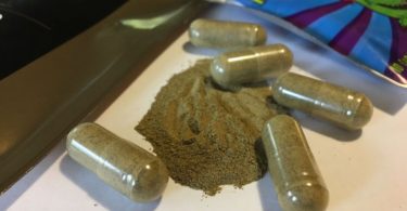 Kratom Capsules and powder